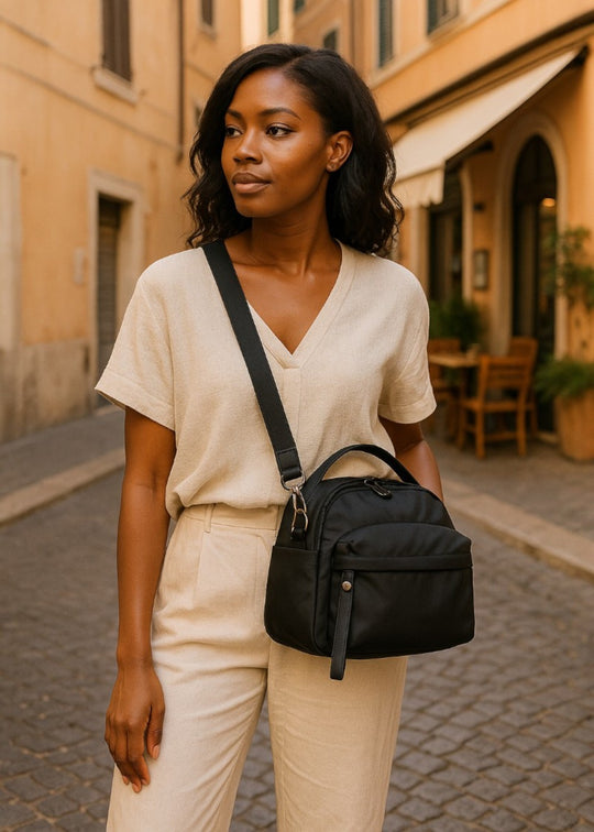 Lyona Crossbody Taske